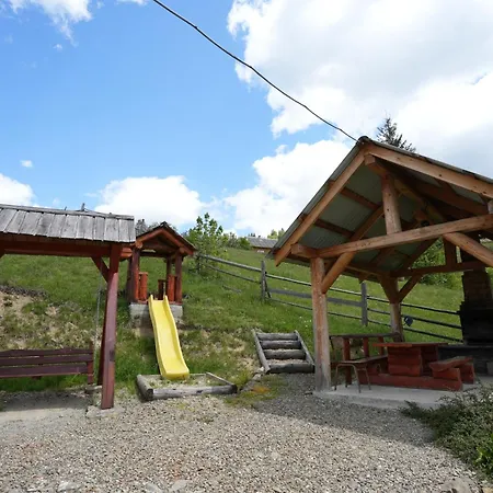 шпінь 2 Tatil Evi *